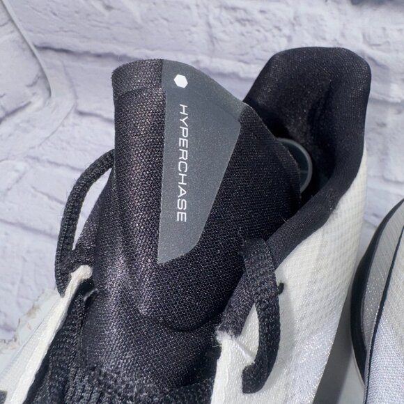 Nike Hyperchase TB Basketball Shoes Mens Size 13 Black & White Sneakers EUC - Picture 4 of 11